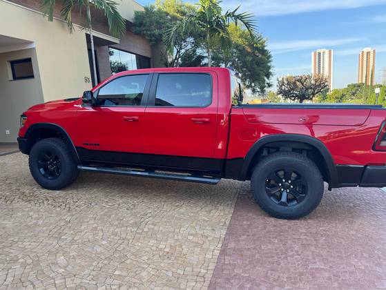 RAM 1500 5.7 V8 GASOLINA REBEL CD 4X4 AUTOMÁTICO